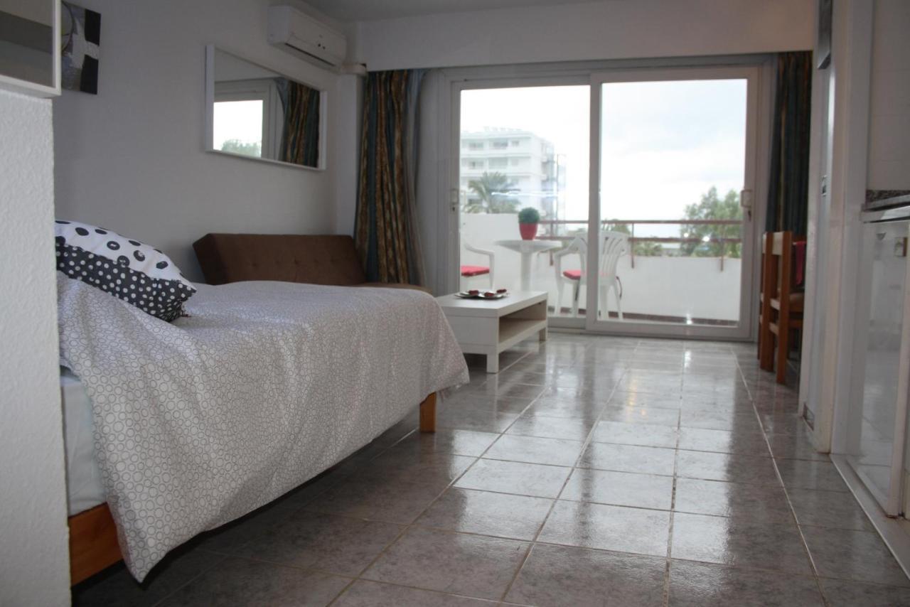 Apartamento Laura อัลกูเดีย ภายนอก รูปภาพ