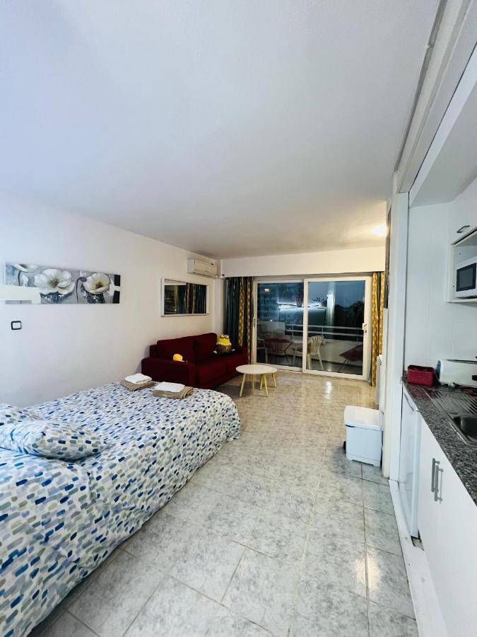 Apartamento Laura อัลกูเดีย ภายนอก รูปภาพ