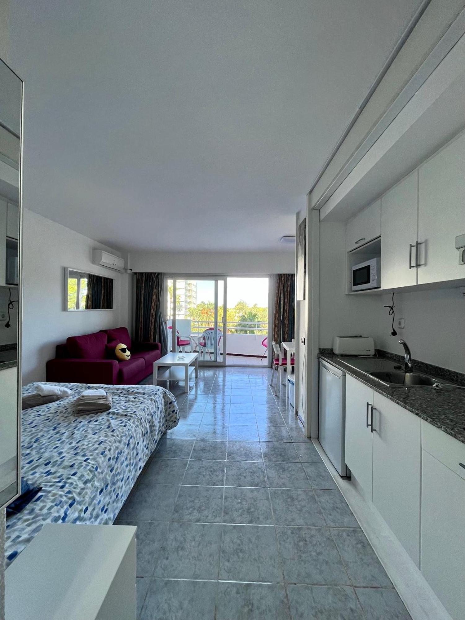 Apartamento Laura อัลกูเดีย ภายนอก รูปภาพ