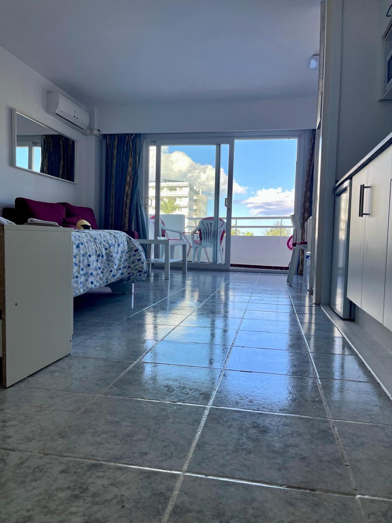 Apartamento Laura อัลกูเดีย ภายนอก รูปภาพ